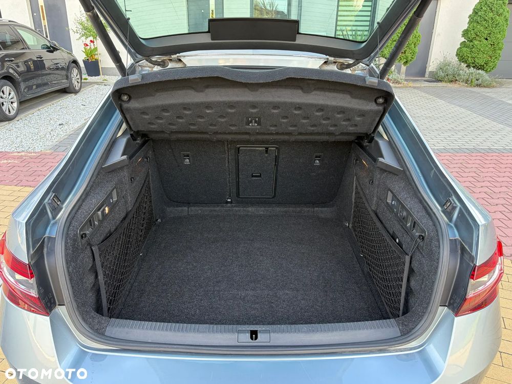 Skoda Superb 2.0 TDI L&K DSG - 21