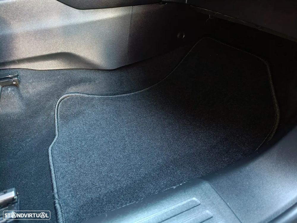 Peugeot 2008 1.2 PureTech Active - 27