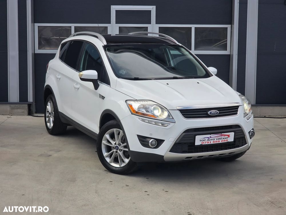 Ford Kuga 2.0 TDCi 4WD Powershift Titanium - 3