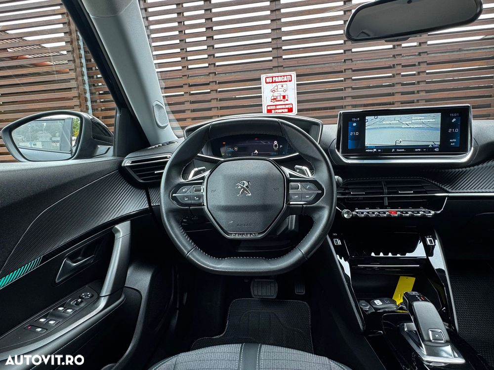 Peugeot 2008 BlueHDi 130 EAT8 Allure Pack - 16