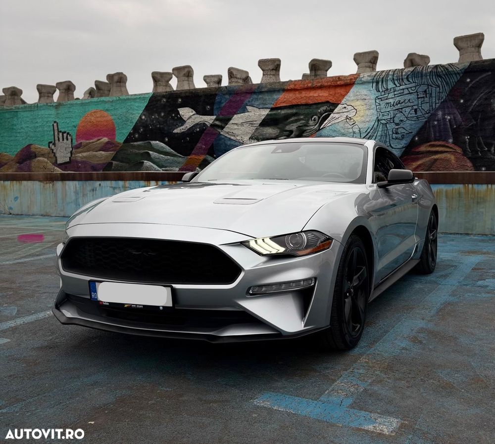 Ford Mustang - 2