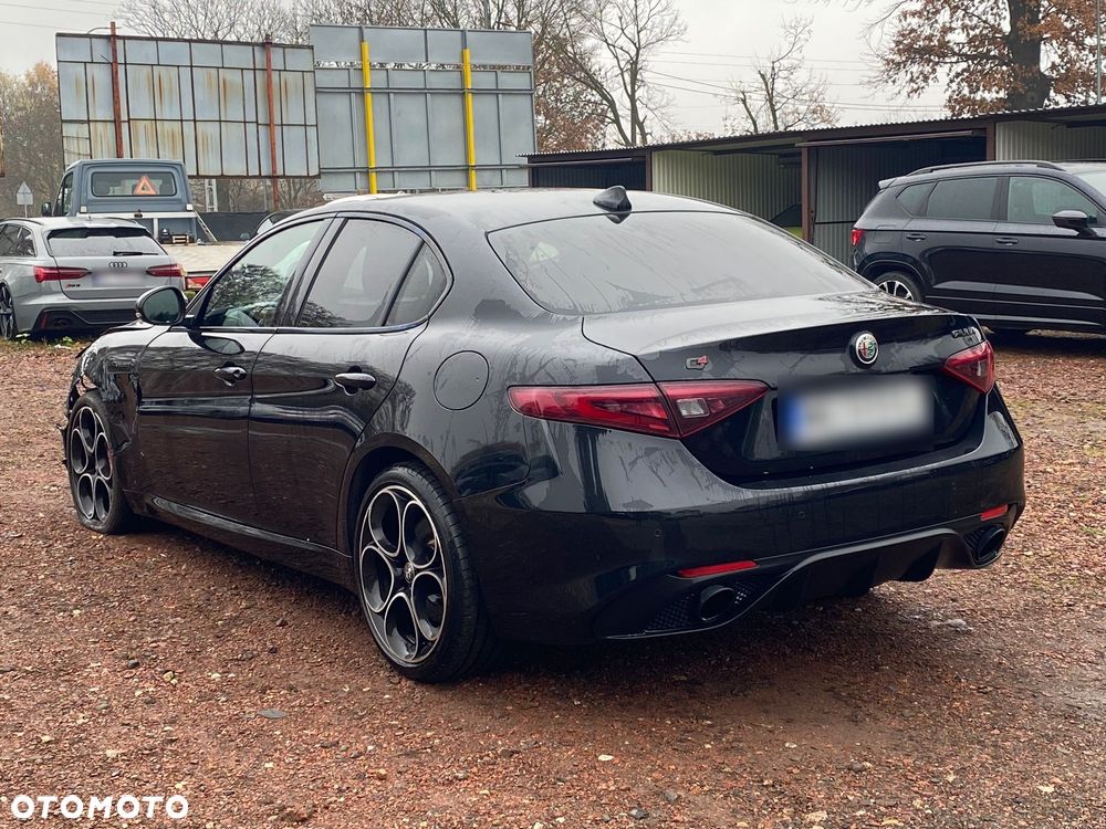 Alfa Romeo Giulia 2.0 Turbo Veloce TI Q4 - 11