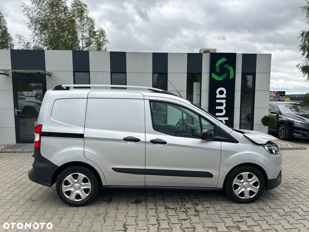 Ford Transit Courier - 6