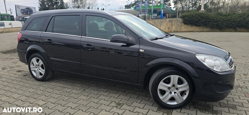 Opel Astra 1.6 Caravan - 6
