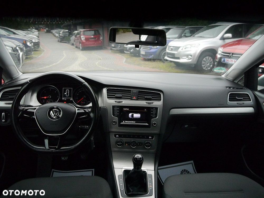 Volkswagen Golf 1.6 TDI BlueMotion Technology Comfortline - 16
