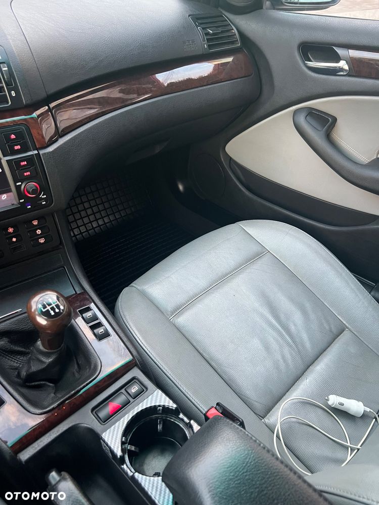 BMW Seria 3 330d - 17
