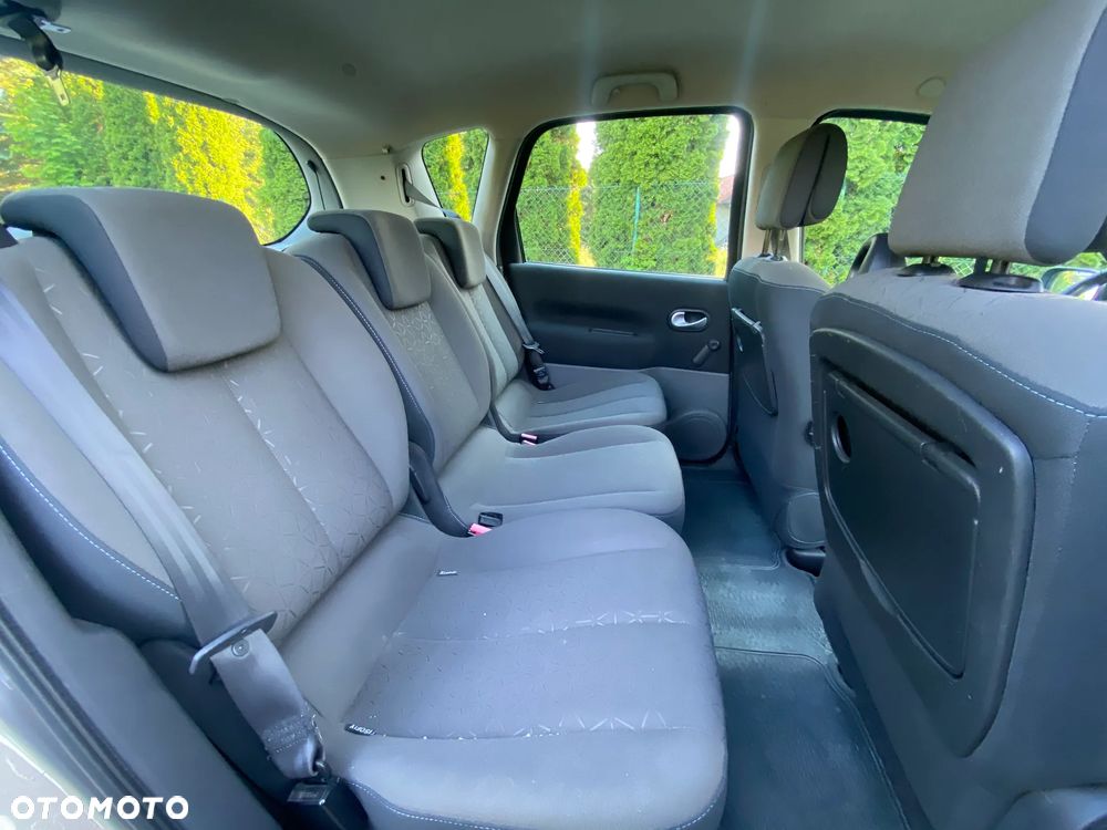Renault Scenic - 13