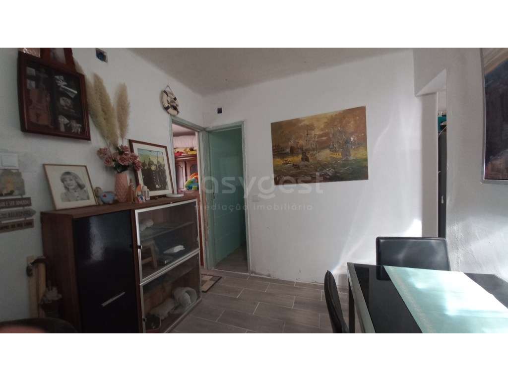 Moradia com garagem e logradouro em Madalena, Tomar. - Grande imagem: 4/16