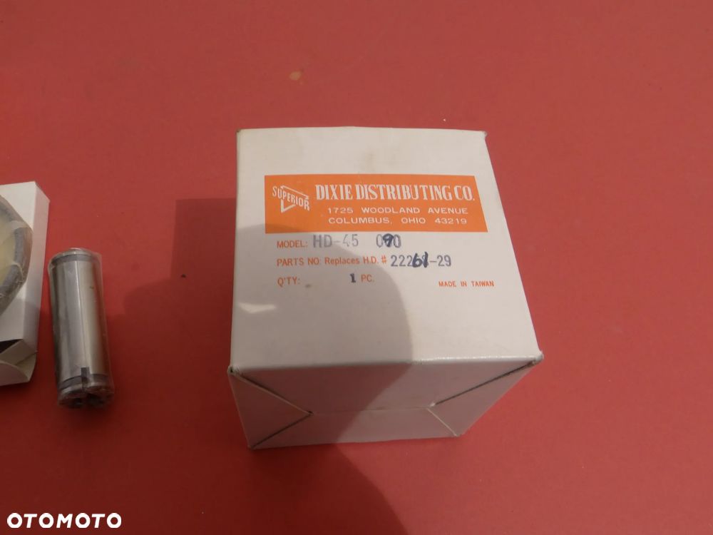 HARLEY WLA WL WLC FLADHEAD 45'TŁOKI PIERŚCIENIE SWORZNIE ZABEZPIECZENIA+0.90. 0.80 = ŚREDNICA TŁOKA 71.35 mm W016 - 14