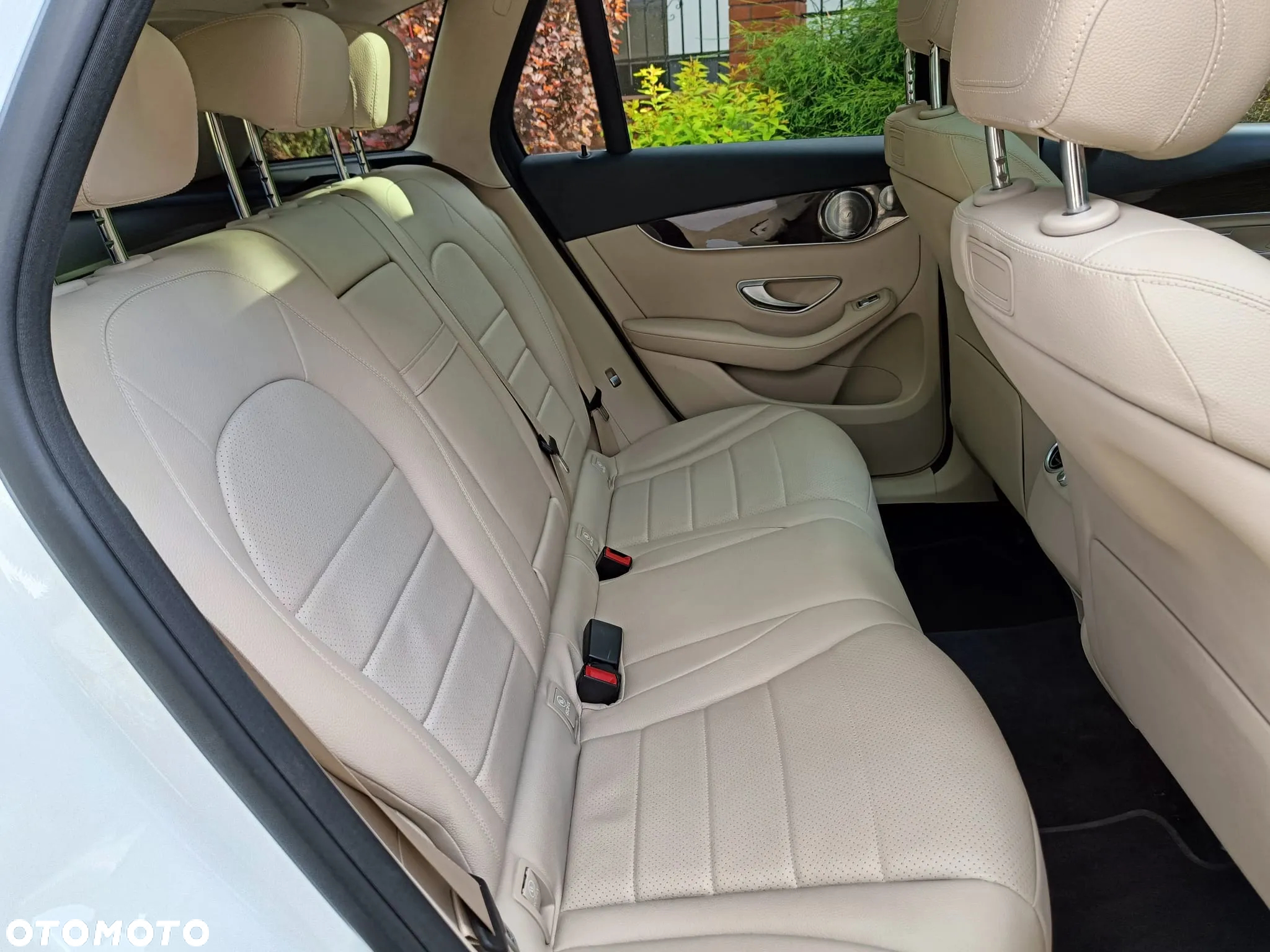 Mercedes-Benz GLC - 31