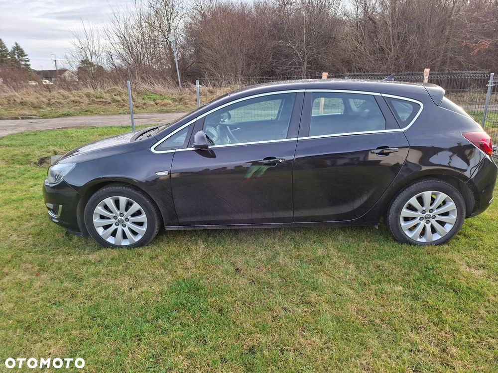 Opel Astra 1.4 T Cosmo - 3