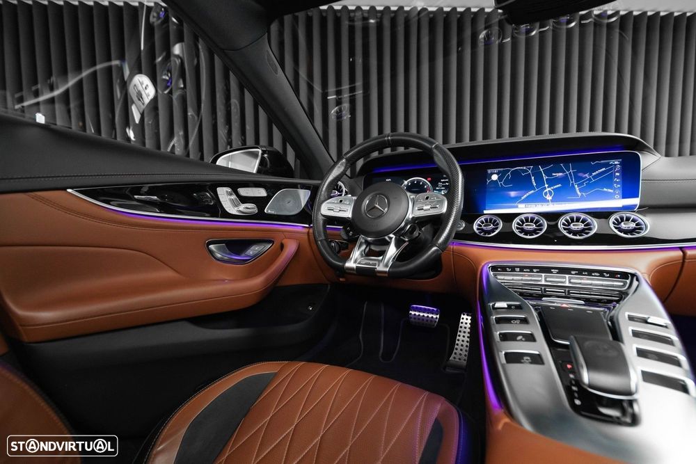Mercedes-Benz AMG GT 43 4Matic+ - 17