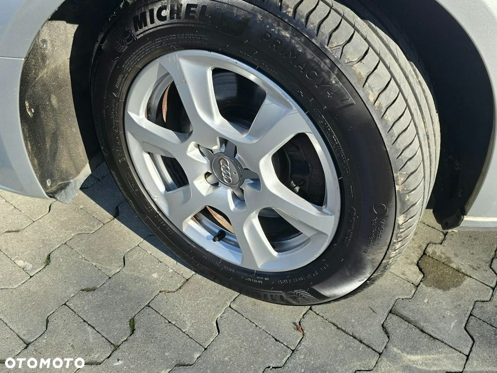 Audi A4 Limousine - 36