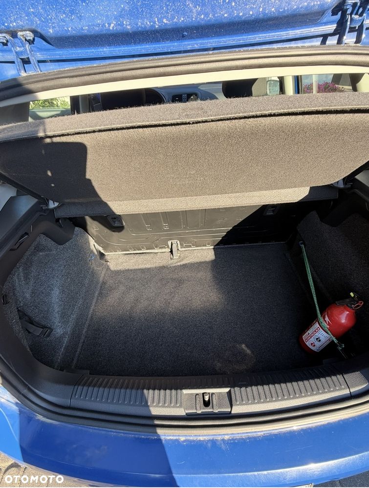 Volkswagen Polo - 3