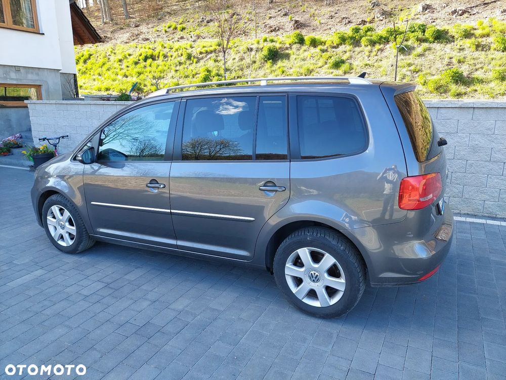 Volkswagen Touran 2.0 TDI Highline DSG - 3