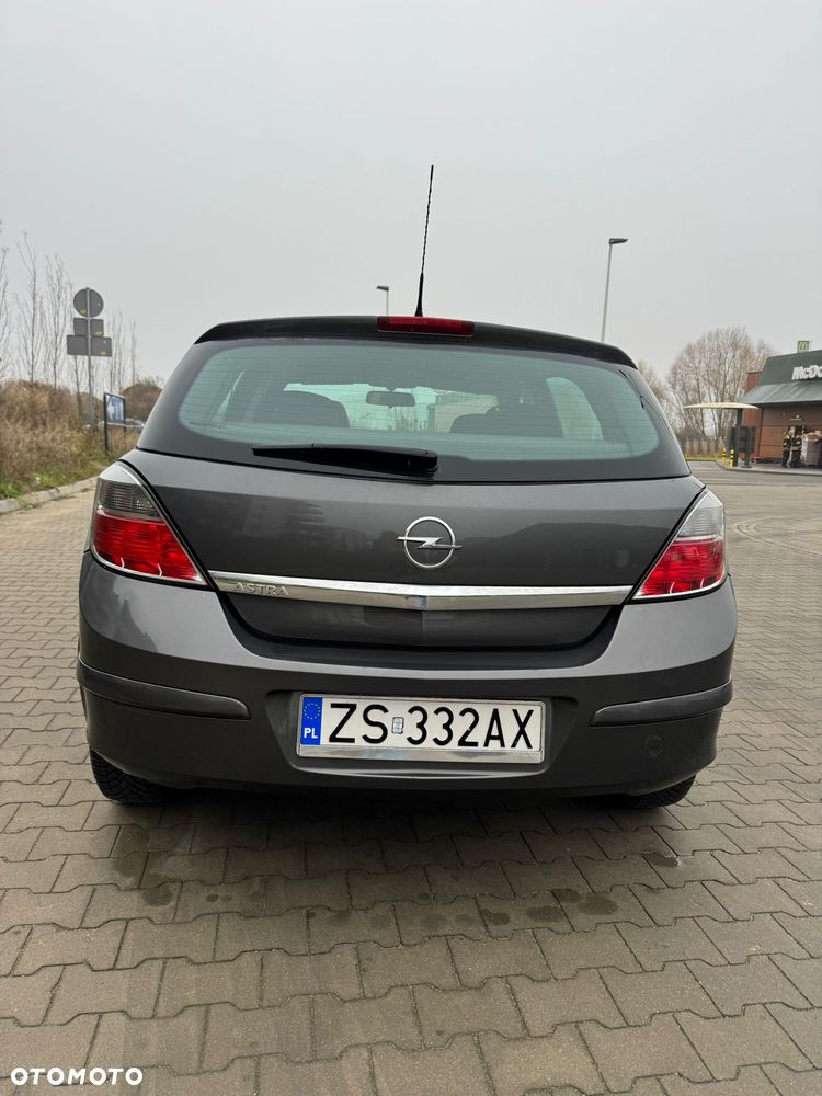 Opel Astra 1.6 Cosmo - 9