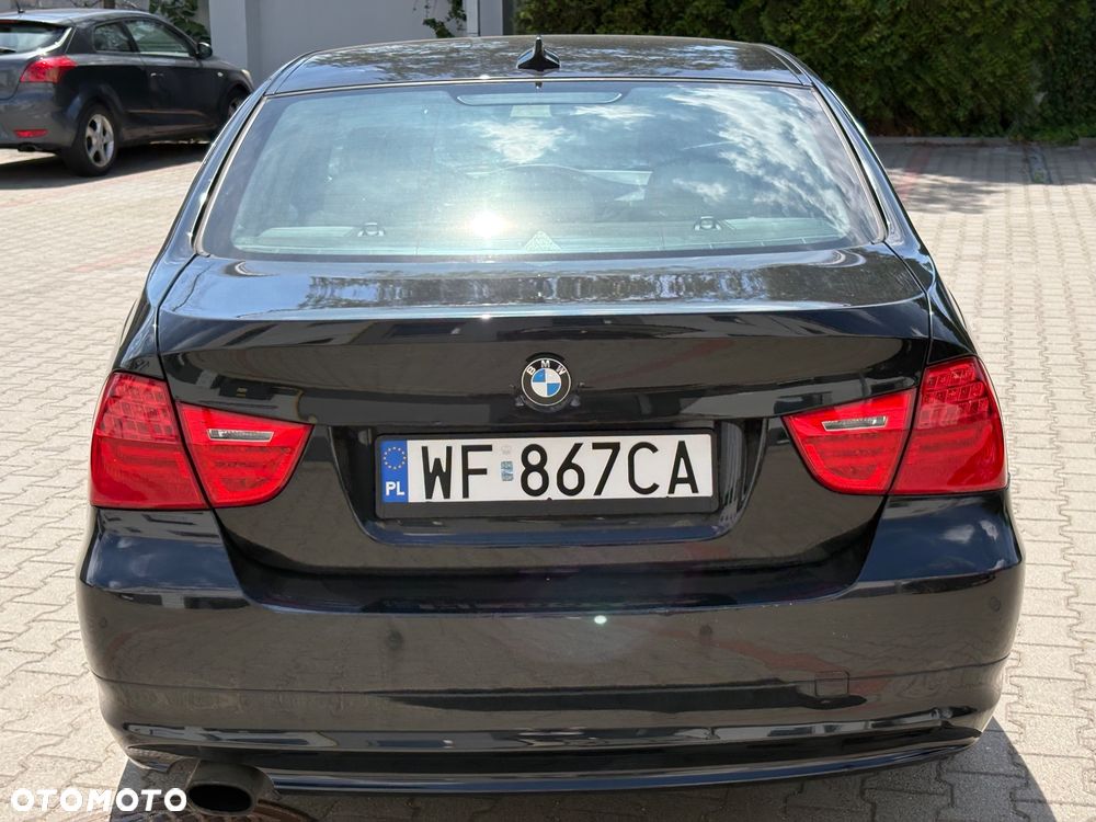 BMW Seria 3 318i Edition Exclusive - 6