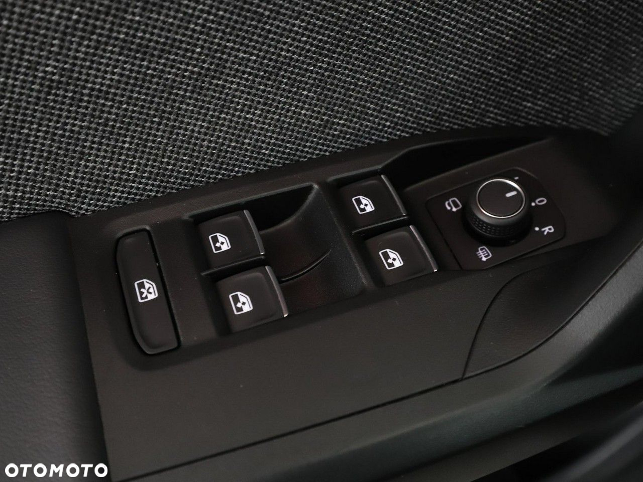 Seat Leon 1.4 e-Hybrid DSG Xcellence - 38