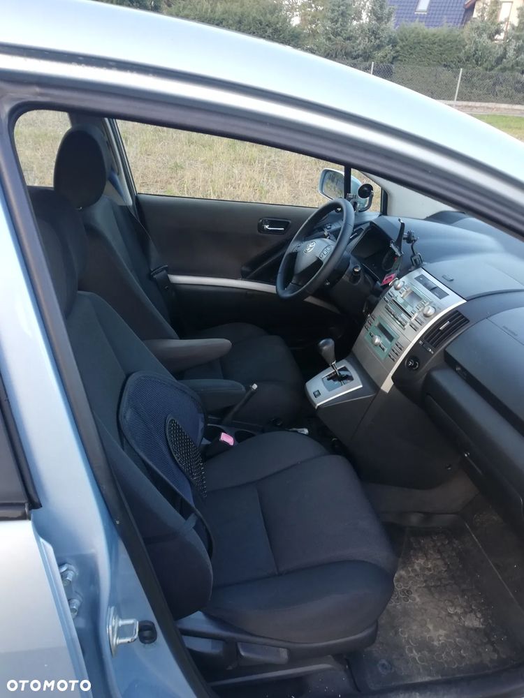 Toyota Corolla Verso 1.8 Sol + 7os MM - 11