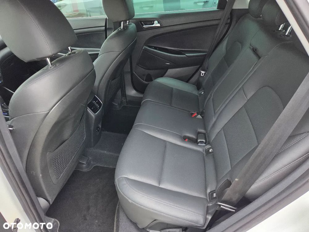 Hyundai Tucson blue 1.6 CRDi 2WD DCT Premium - 21
