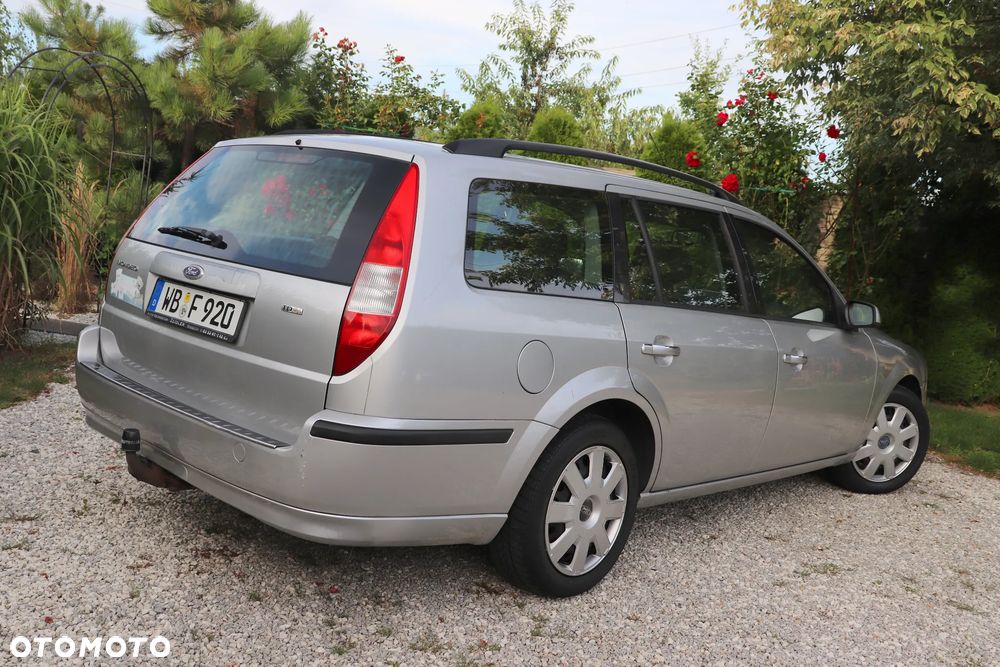 Ford Mondeo 2.0 TDCI DPF Ghia - 5