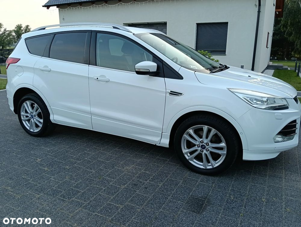 Ford Kuga 2.0 TDCi 4WD Titanium Plus - 4