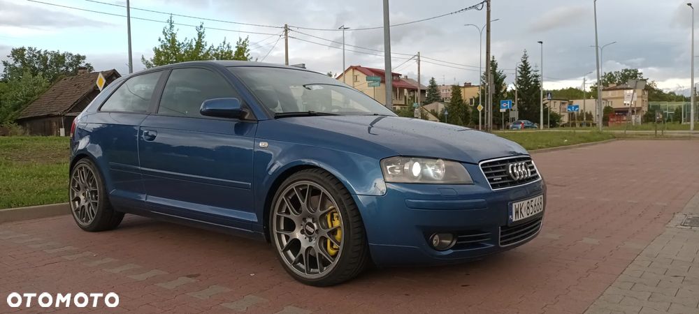 Audi A3 3-drzwiowe 3.2 quattro (DSG) S tronic Ambition - 2