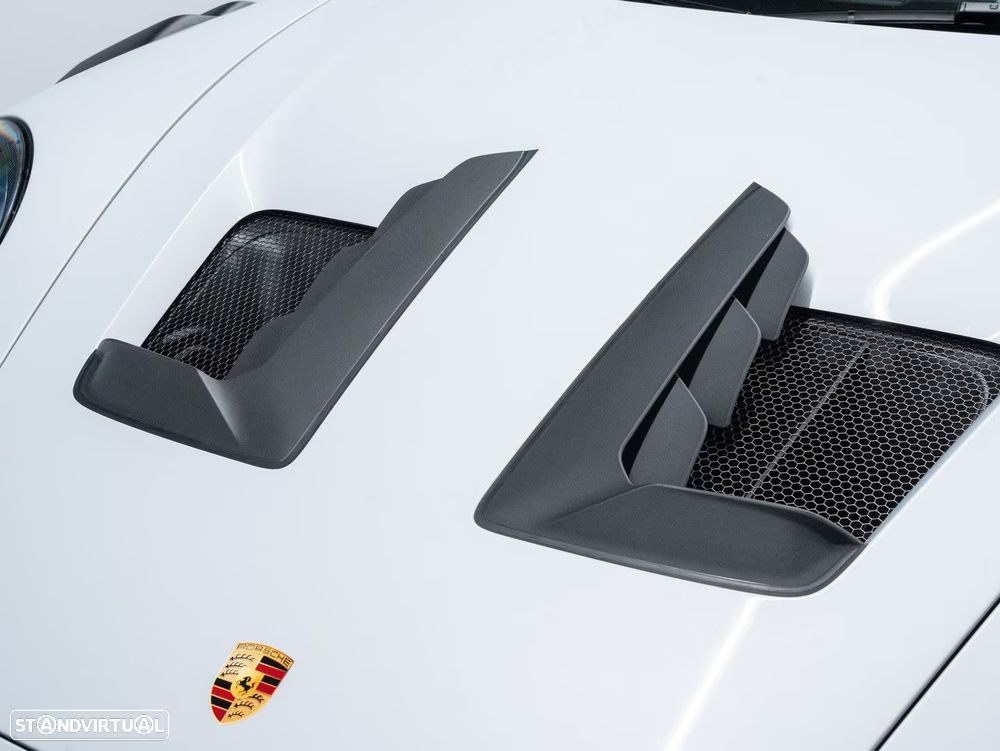Porsche 911 (992) GT3 RS - 12