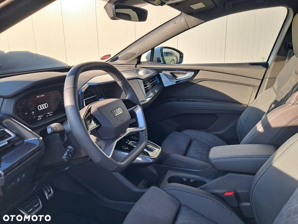 Audi Q4 e-tron - 6