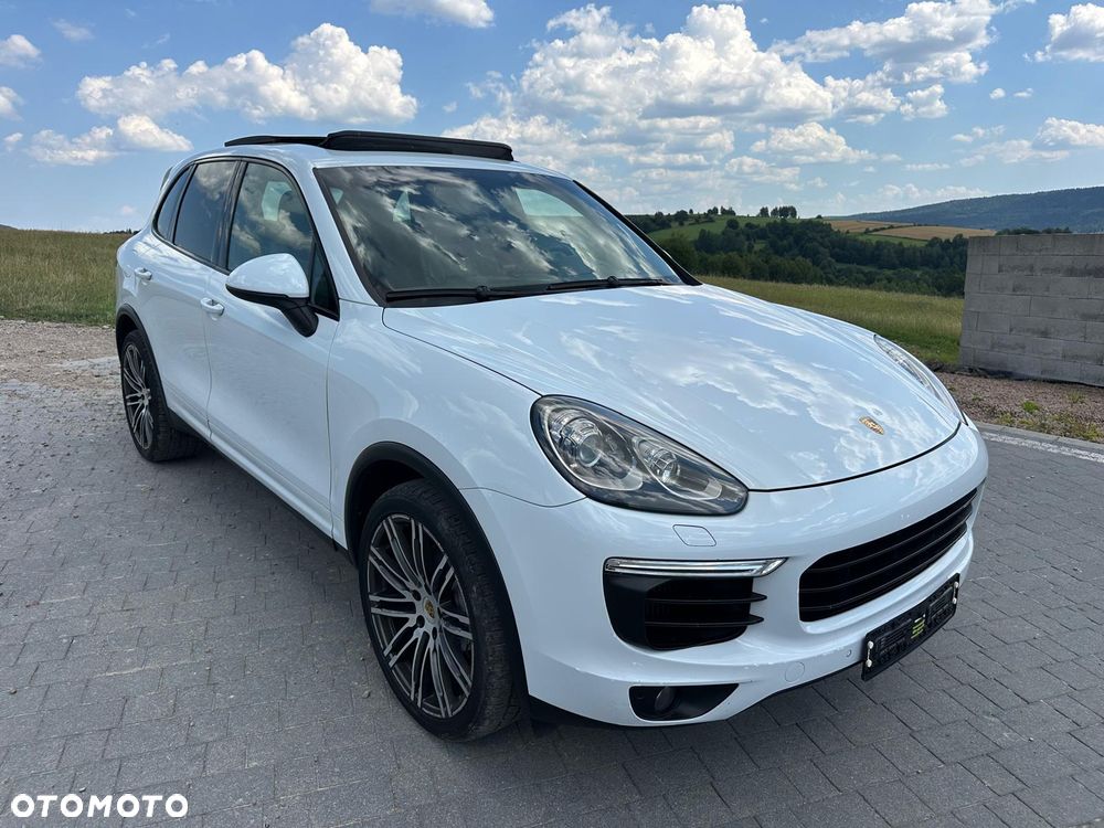 Porsche Cayenne S Platinum Edition - 3