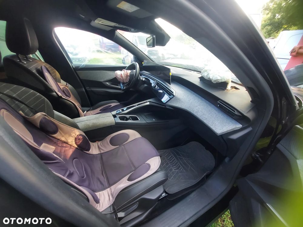 Peugeot 3008 225 e-EAT8 Allure - 5