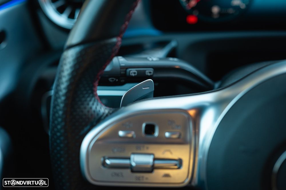 Mercedes-Benz A 250 e 8G-DCT AMG Line Advanced Plus - 25