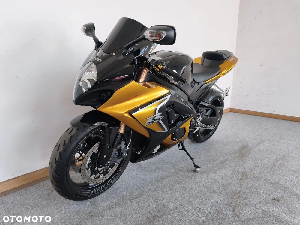 Suzuki GSX-R - 13