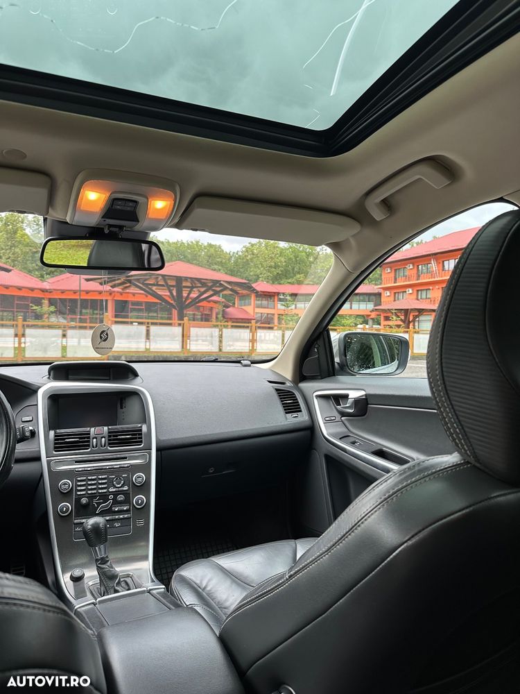 Volvo XC 60 D5 AWD RDesign - 16