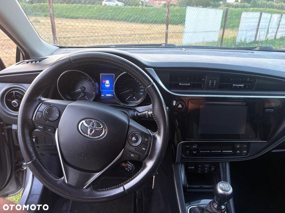 Toyota Auris 1.2 T GPF Premium - 23