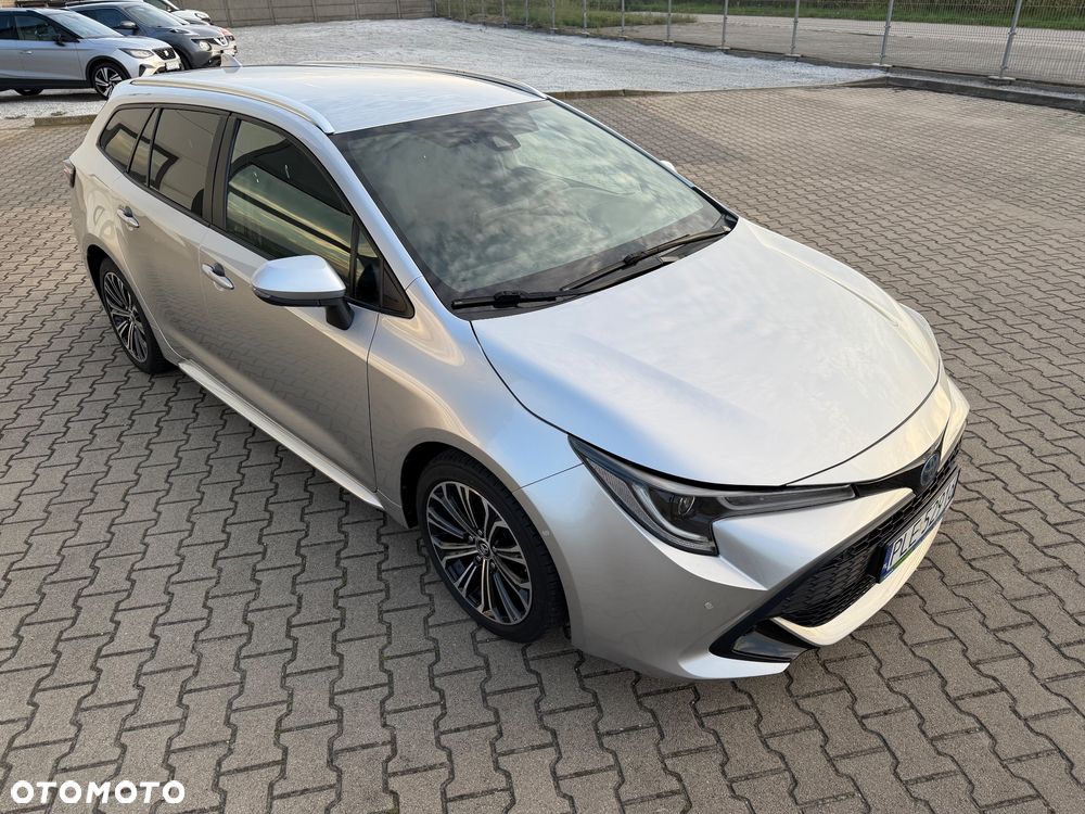 Toyota Corolla 2.0 Hybrid Executive - 17