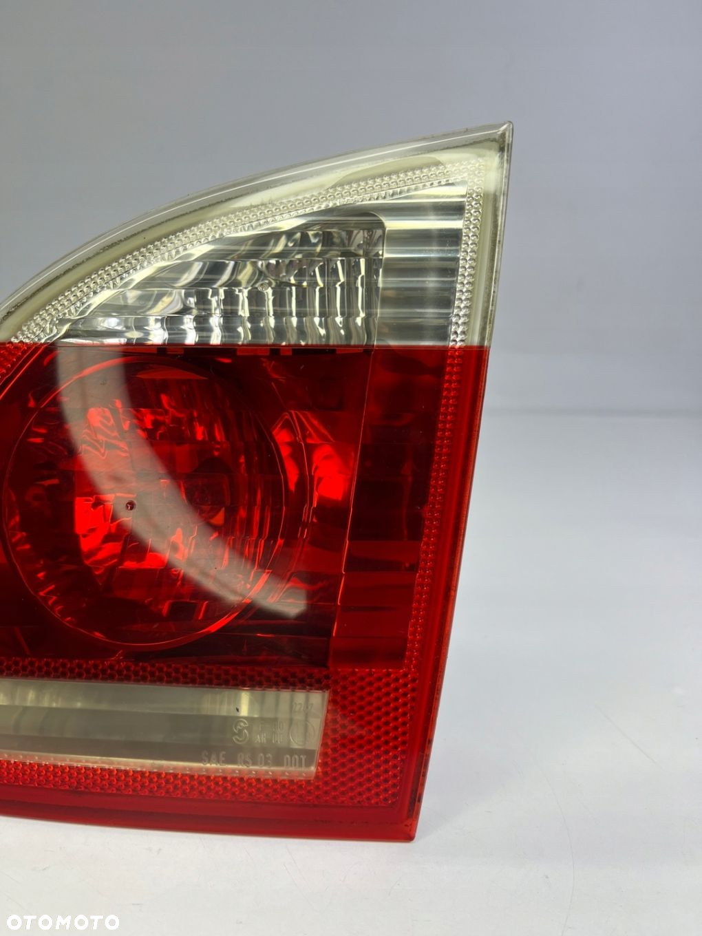 LAMPA PRAWY TYŁ W KLAPĘ BMW E61 LCI 6925894 - 2