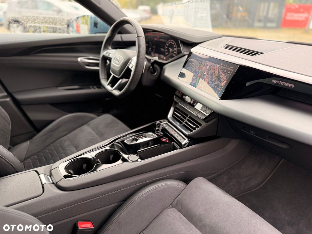 Audi e-tron GT - 11