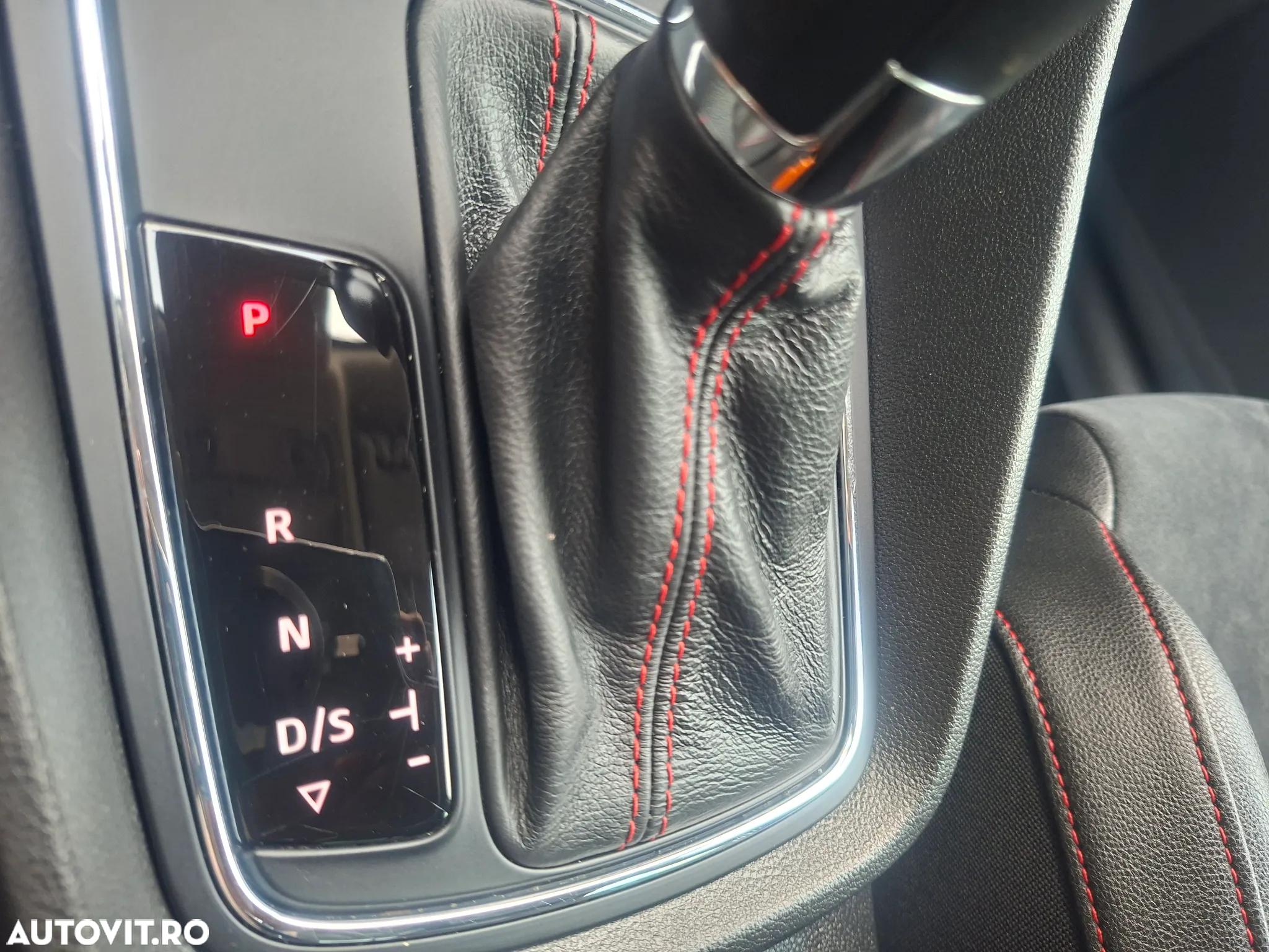 Seat Leon ST 2.0 TDI Start&Stop DSG FR - 12