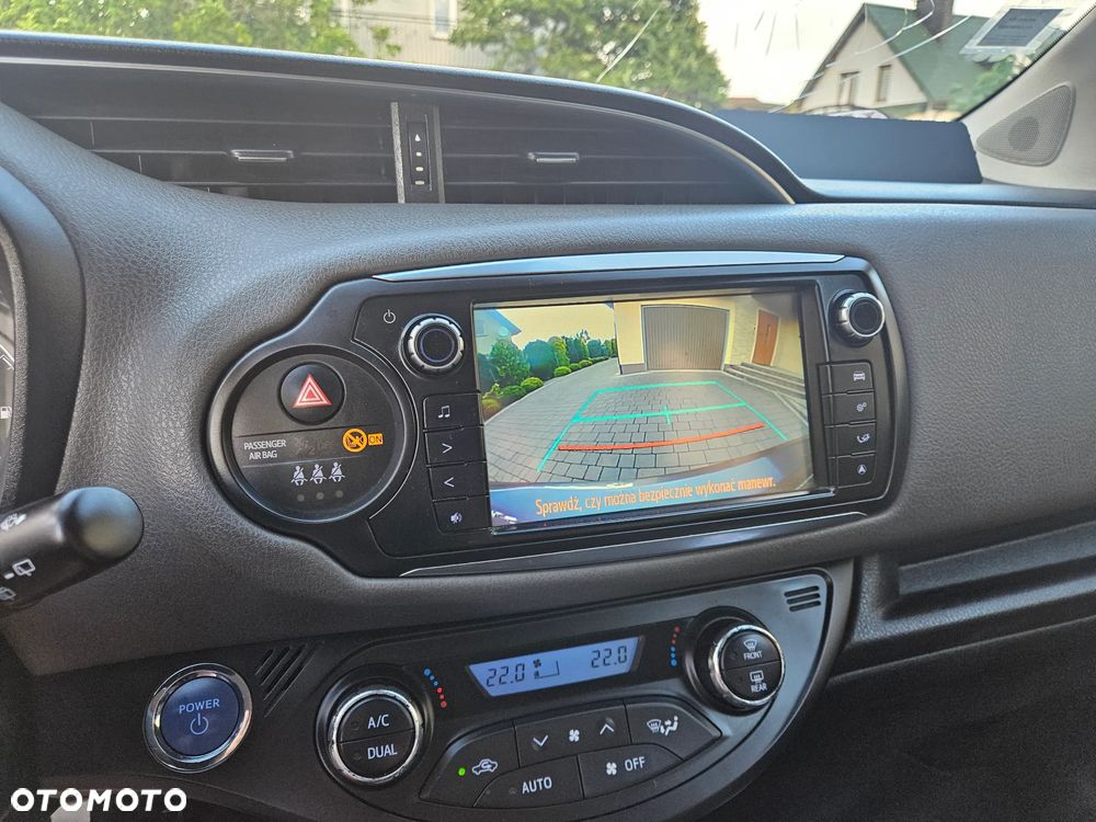 Toyota Yaris Hybrid 100 Active EU6 - 20