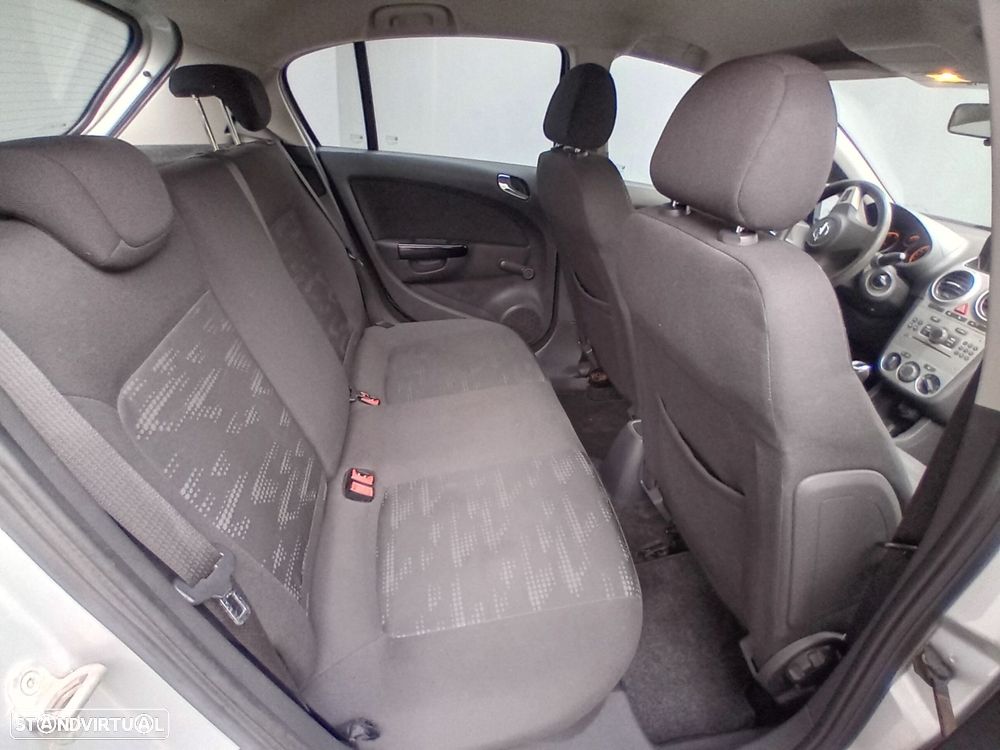 Opel Corsa 1.3 CDTI Connect - 11