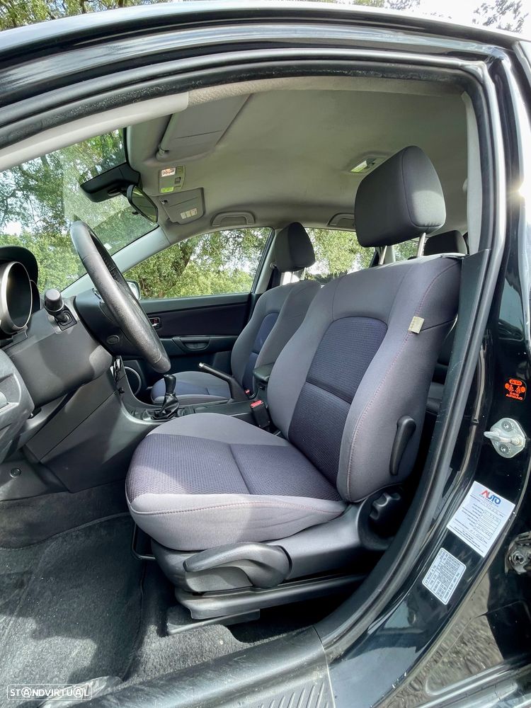 Mazda 3 Hatchback MZ-CD 1.6 Exclusive - 11