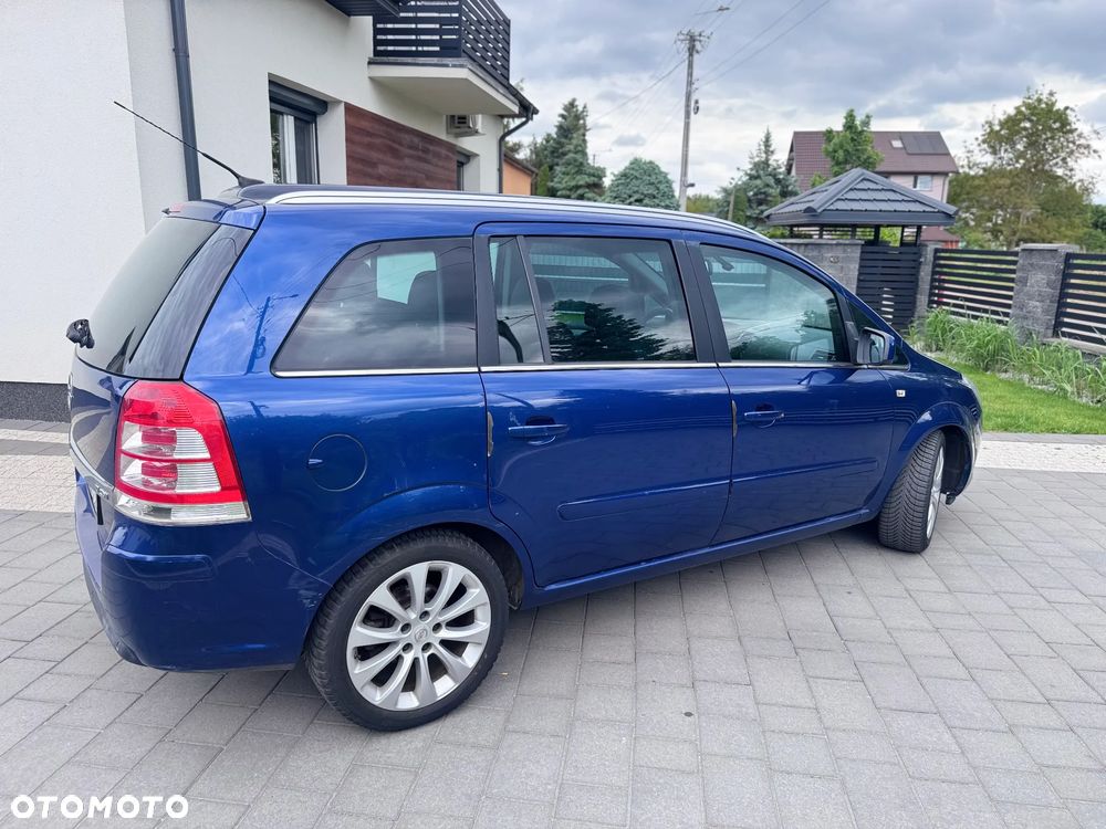 Opel Zafira 1.7 CDTI Cosmo - 7