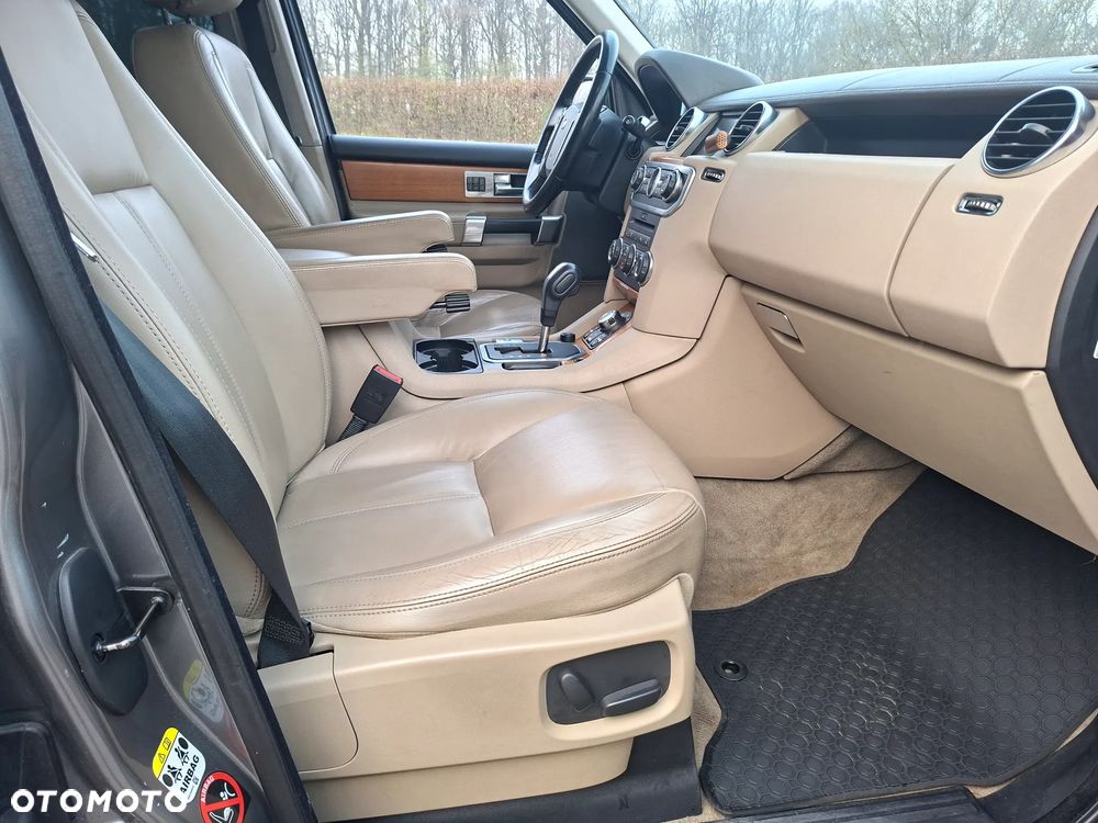 Land Rover Discovery 3.0D V6 HSE - 4