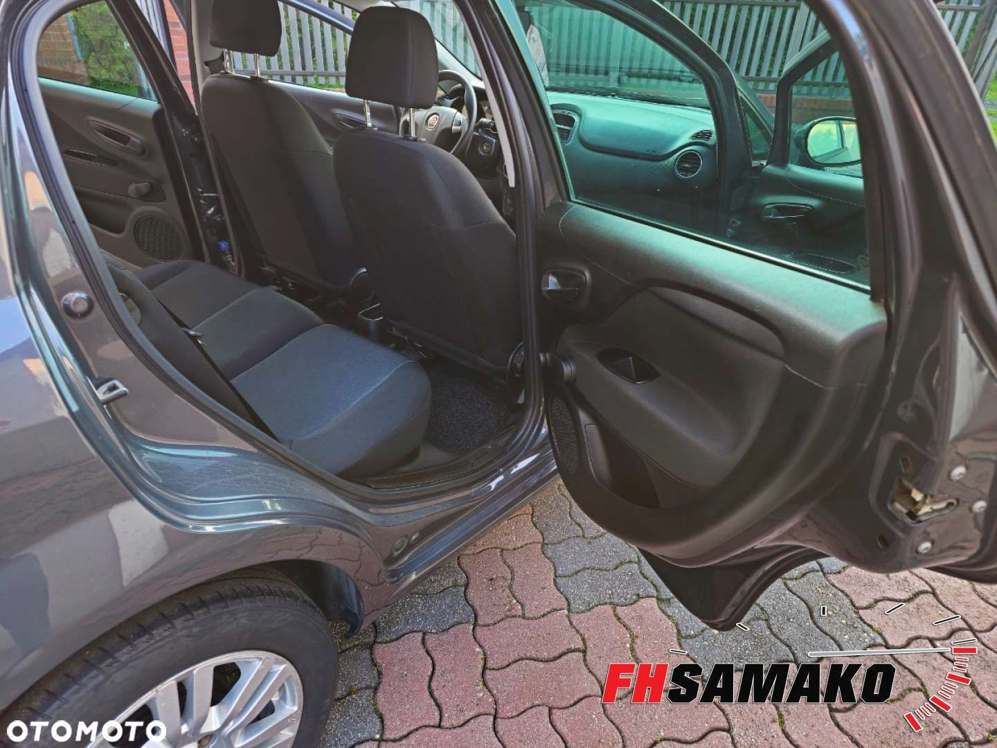 Fiat Punto 1.2 Young - 21
