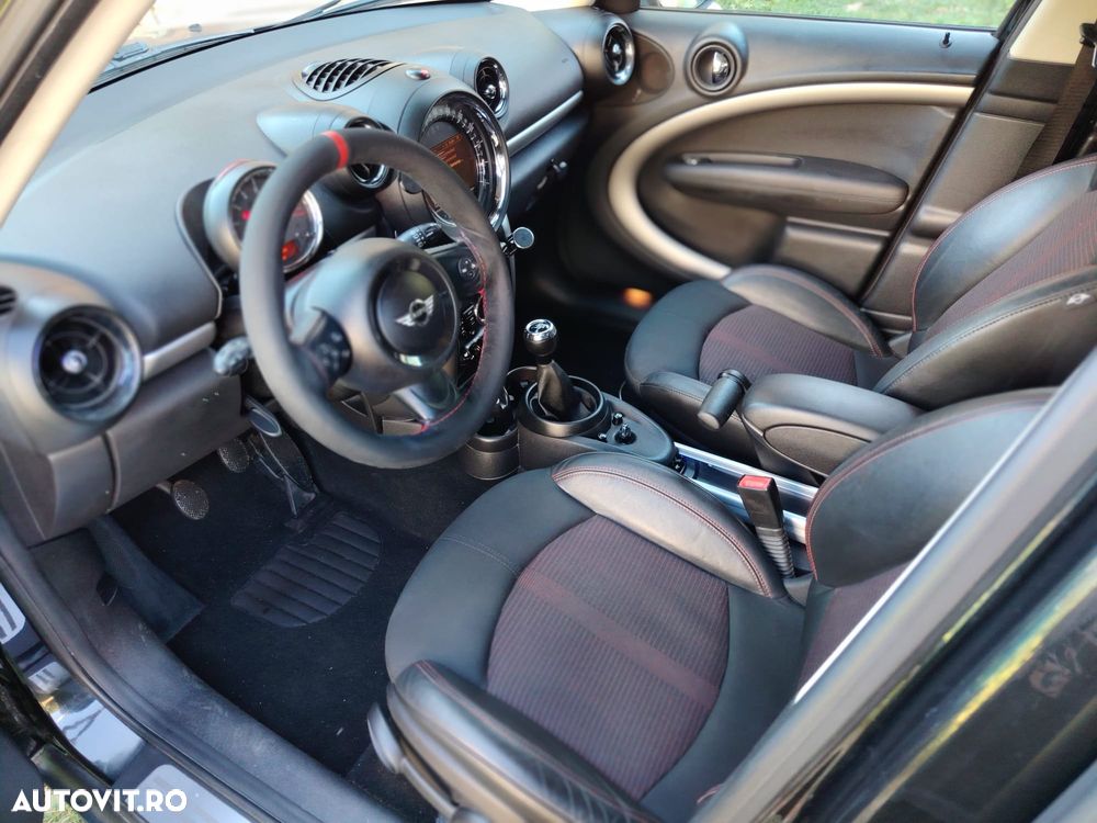 Mini Countryman Cooper D - 16