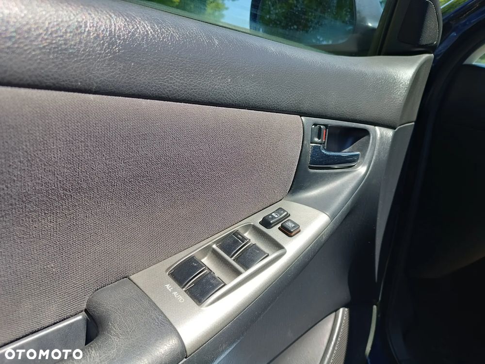 Toyota Corolla 1.4 VVT-i Sol - 4