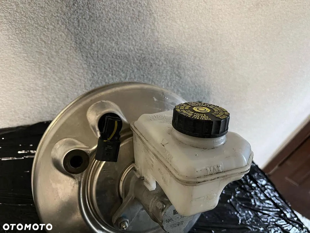 BMW X1 F48 SERWO POMPA HAMULCOWA 6872076 - 4