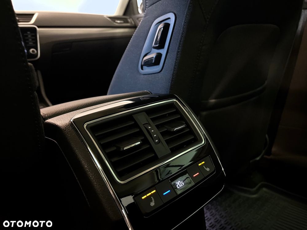 Skoda Superb 2.0 TDI SCR Style DSG - 16