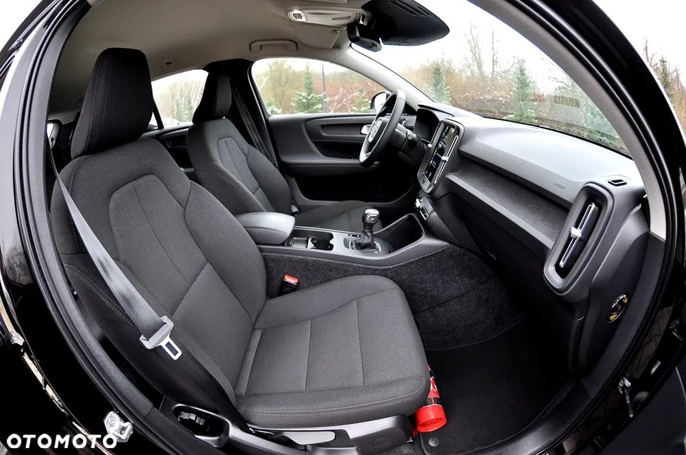 Volvo XC 40 T2 Momentum Pro - 20